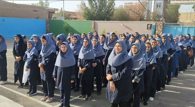 طنین زنگ مدرسه؛آغازی نو در مدرسه غیردولتی سادات شهرستان زارچ