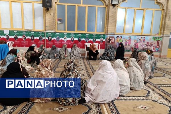 استقبال پرشور دانش‌آموزان شهریاری از آیین معنوی اعتکاف