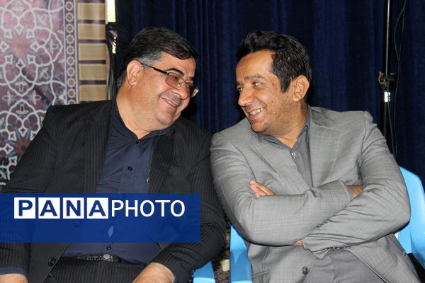 حضور پررنگ دانش‌آموزان دختر در آیین فاطمیون کرمان