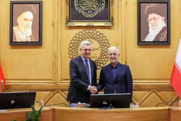 کمیسر عالی سازمان ملل در امور پناهندگان با وزیر کشور دیدار کرد