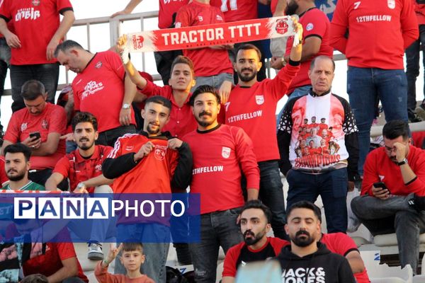بازی بدون گل تراکتور و فجر سپاسی