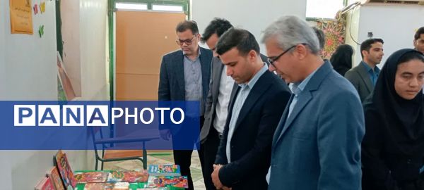 نمایشگاه کتاب پژوهش‌سرای غدیر بردخون گشایش یافت
