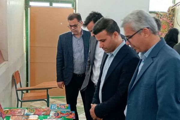 نمایشگاه کتاب پژوهش‌سرای غدیر بردخون گشایش یافت