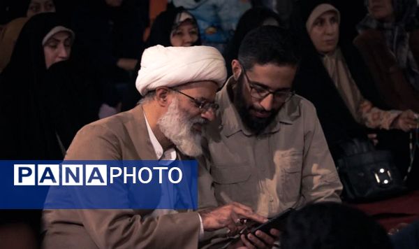 حضور پرشور مردم ناحیه 4 کرج در مراسم هفته دفاع مقدس 