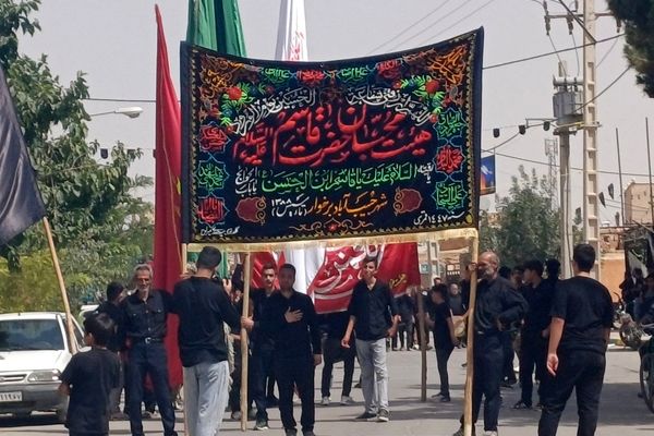 قافله عزاداری تاسوعای حسینی در شهر حبیب آباد