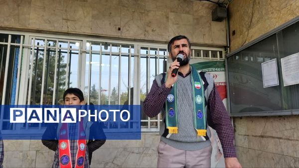 مانور زلزله در دبستان شهید رحیمی ناحیه۱