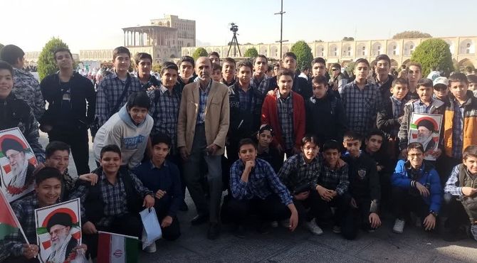 دانش‌آموزان اصفهانی با حضور پرشور خود در راهپیمایی حماسه آفریدند 