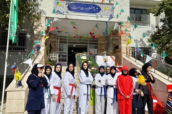 المپیاد ورزشی دبیرستان نمونه دولتی آینده‌سازان ناحیه ۴ کرج
