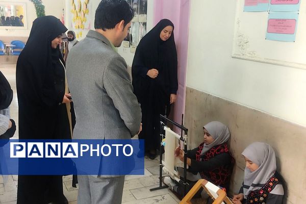 هنرهایی که نفس میکشند؛ با هنرمندی دانش‌آموزان دبستان امید بهارستان‌دو