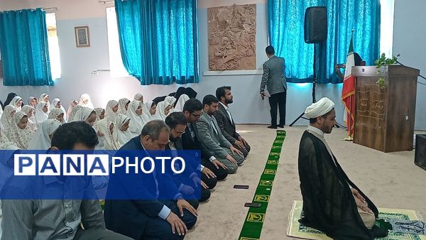 طنین انداز شدن زنگ نماز در دبستان لطیفه 