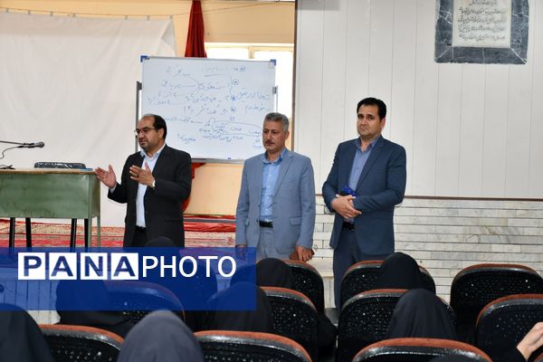 بازدید مدیر آموزش و پرورش مه ولات از دبیرستان شبانه روزی فرزانگان 