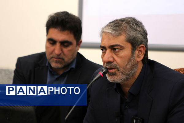 نشست خبری معاون مدیرکل و مدیر آموزش‌و‌پرورش کاشان با اصحاب رسانه