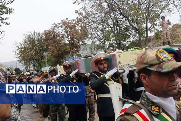 تشییع پیکر پاک و مطهر شهدای گمنام در شیراز 