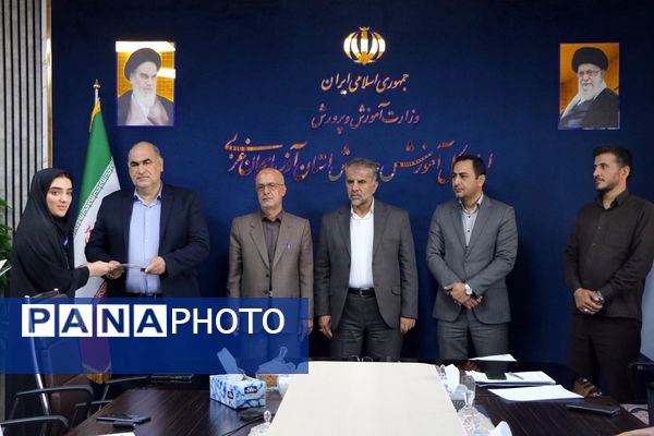 دوازدهمین افتتاحیه مجلس دانش‌آموزی در آذربایجان غربی