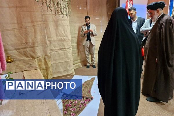 برگزاری و افتتاحیه نمایشگاه ریشه های مقاومت در مدرسه منتصرین شاهد ورامین