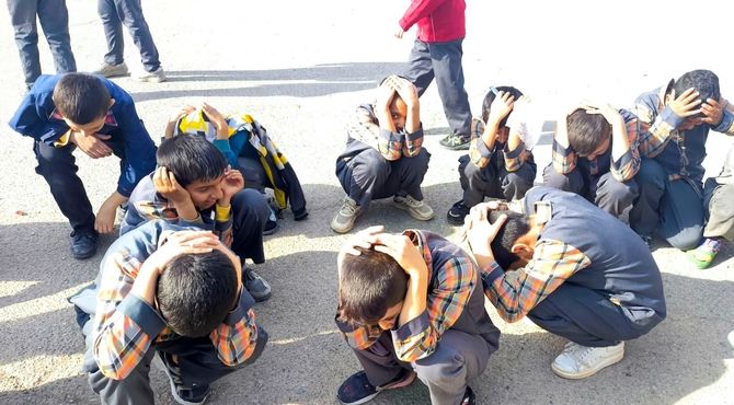 زلزله شبیه‌سازی شد و دانش آموزان شهید پسندیده نقش‌آفرینان اصلی بودند