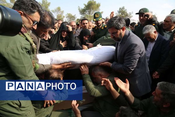 مراسم تشییع و تدوین شهید گمنام در اسلام آبادغرب