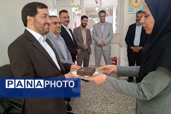 آیین افتتاح کتابخانه کانون فرهنگی تربیتی شهدای فرهنگی ملارد برگزار شد