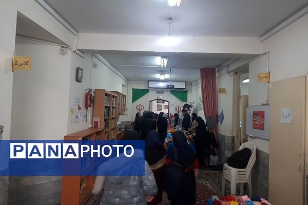 برپایی بازارچه مشاغل خانگی در کانون امید انقلاب