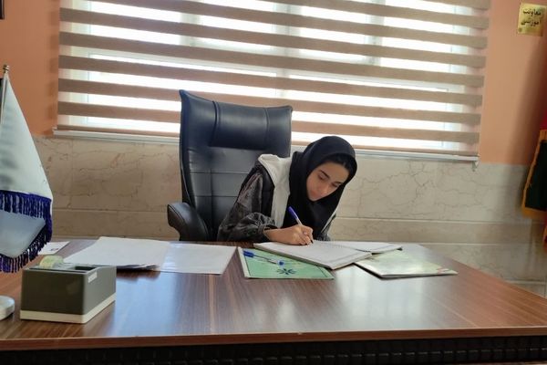 اداره یک روز مدرسه(طرح ایما) توسط دانش‌آموزان دبیرستان فرزانگان استعداد درخشان ملارد