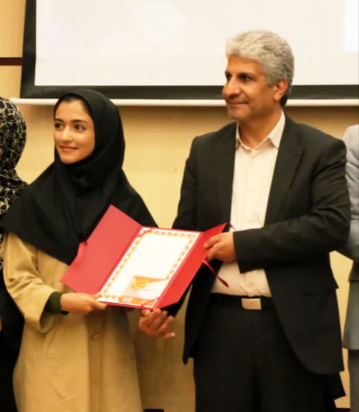 تجلیل از دانشآموزان برگزیده کنکور سراسری شهرضا