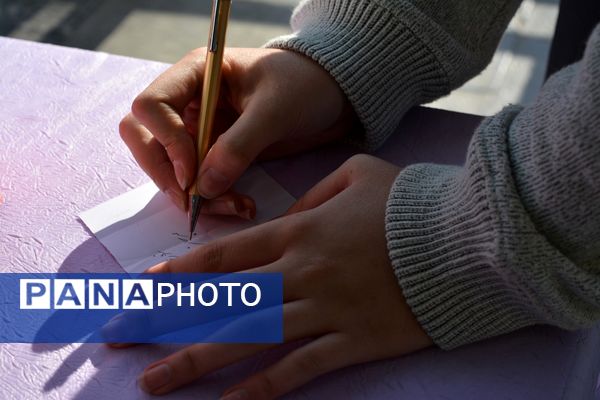 تجربه تمرین دموکراسی دانش‌آموزان مدرسه حکمت در انتخابات شورای دانش‌آموزی