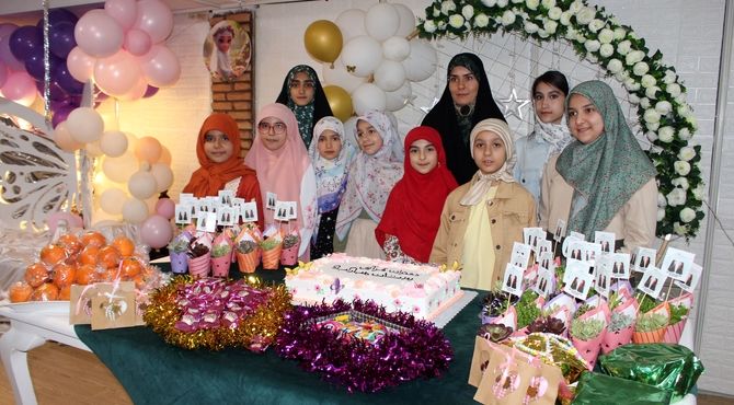 محفل دوستی و شادی؛ جشن روز دختر در کافه رفیقانه همدان
