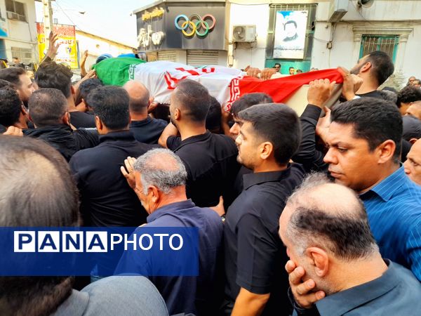 مراسم وداع مردم قهرمان پرور با پیکر پاک جاسم دلاوری در قائمشهر