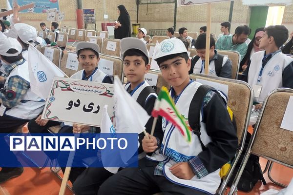 حضور سفیران سلامت ناحیه دو شهرری در اولین جشنواره علمی مهارتی 