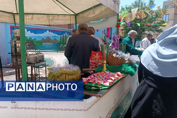 مراسم  پرچم گردانی  بارگاه حضرت علی بن موسی‌الرضا (ع) در مدرسه باهنر ملارد به مناسبت دهه کرامت