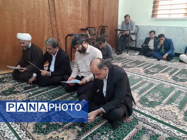مراسم سالروز ارتحال حضرت امام خمینی رحمت الله علیه در اداره کل آموزش و پرورش استان بوشهر