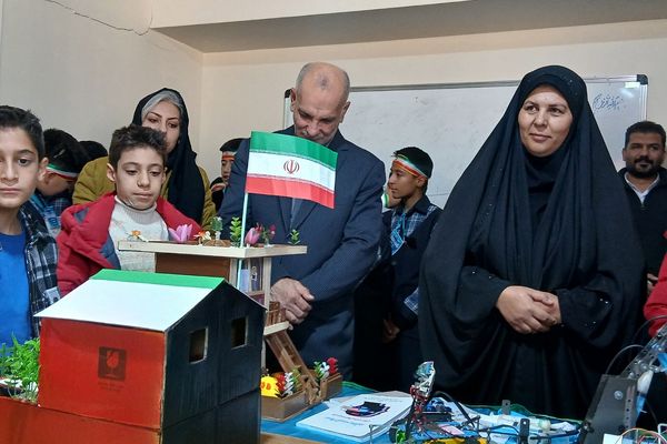 نمایشگاه منطقه‌ای پژوهش در رودهن؛ پلی بین علم و صنعت