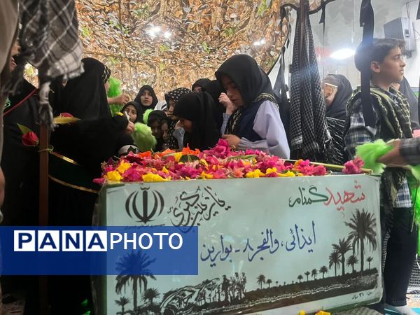 استقبال پرشور دانش‌آموزان جم از شهید گمنام در آستانه شهادت حضرت زهرا(س)