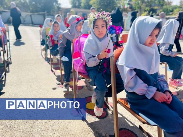 جشن شکوفه‌ها در مدارس سملقان