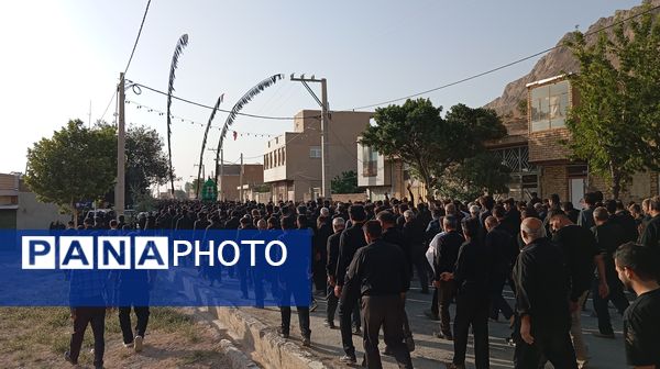 «علم‌ها در آب» سنت عاشورایی مردم بن 