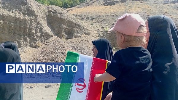 حضور حماسی مردم روستای مارکده در همایش جاماندگان اربعین حسینی
