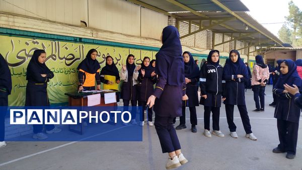 المپیاد درون مدرسه‌ای دبیرستان پیرایش یک 