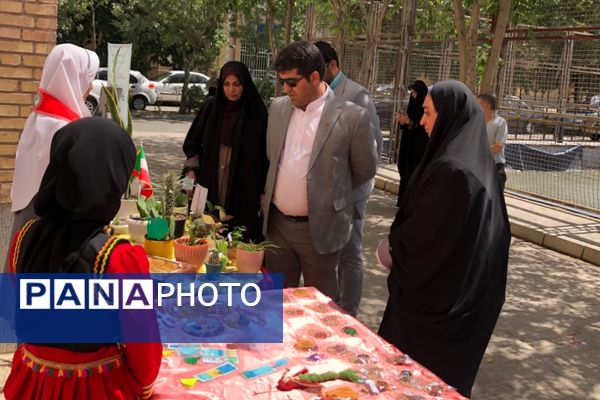 اختتامیه طرح ها و برنامه‌های معاونت آموزش ابتدایی در سالن فدک ناحیه دو شهرری 