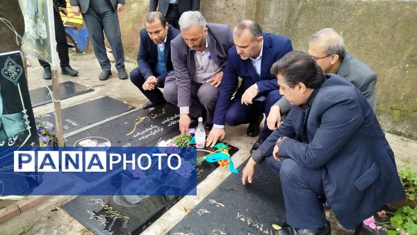 غباروبی از مزار شهدای فرهنگی به‌مناسبت هفته گرامیداشت معلم