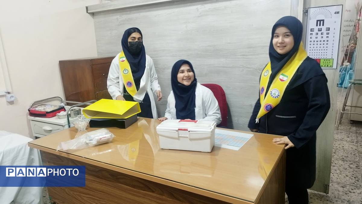 مانور زلزله با صحنه های واقعی در دبیرستان شاهد تکتم