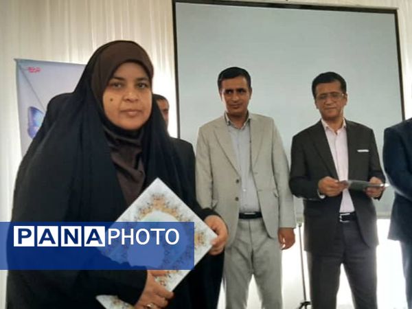 مراسم بزرگداشت روز معلم در میناب 