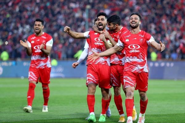 جادوی شیاطین سرخ در فصل نقل و انتقالات لیگ برتر