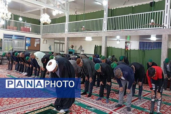 نماز جمعه همزمان با ایام فاطمیه در مسجد جامع شهر بارنیشابور
