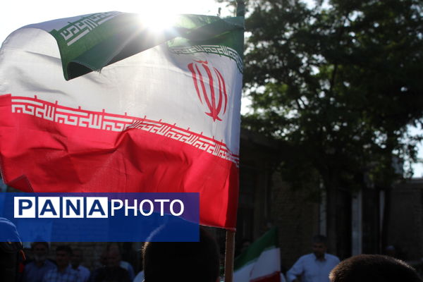 اجتماع خودجوش حمایت از مدافعان میهن در شهر درق