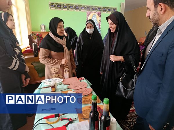 رونمایی از سه اثر به قلم سه دبیر دماوند