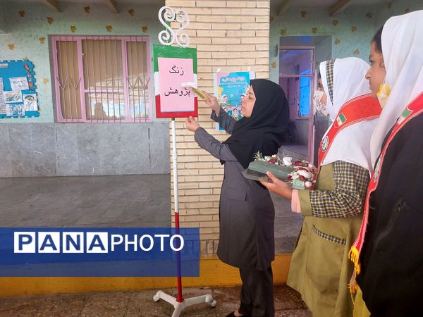 زنگ پژوهش در مدرسه حضرت معصومه(س) حاجی‌آباد