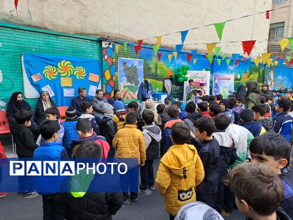 جشن نیکوکاری و عید همدلی در مدارس منطقه ۱۰