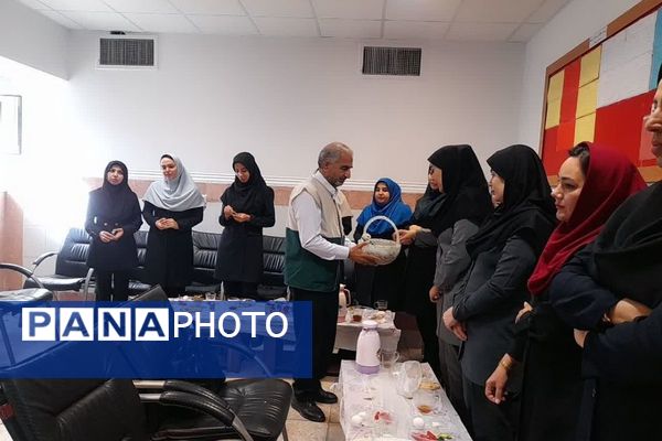 حضور خادمین امام رضا (ع) در دبستان دخترانه آیین روشن