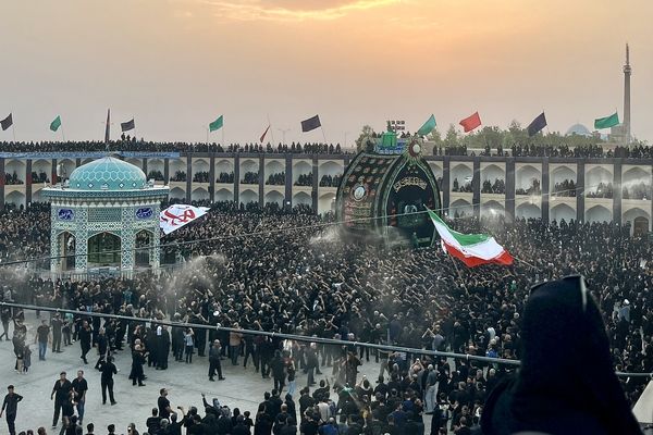 عاشورای حسینی در حسینیه سفید اشکذر 