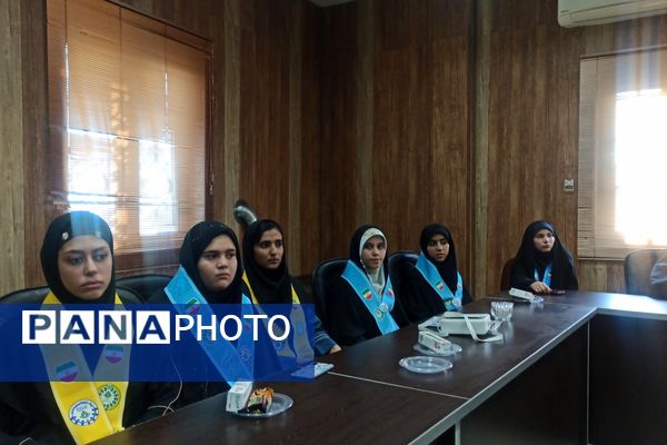 نشست صمیمی قائم‌مقام سازمان دانش‌آموزی کشور با رؤسای شورای دانش‌آموزی شیراز